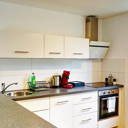 Stilvolles Apartment In Stadtnaehe-Parkplatz- 4 Personen- Balkon วอล์ฟสบวร์ก ภายนอก รูปภาพ
