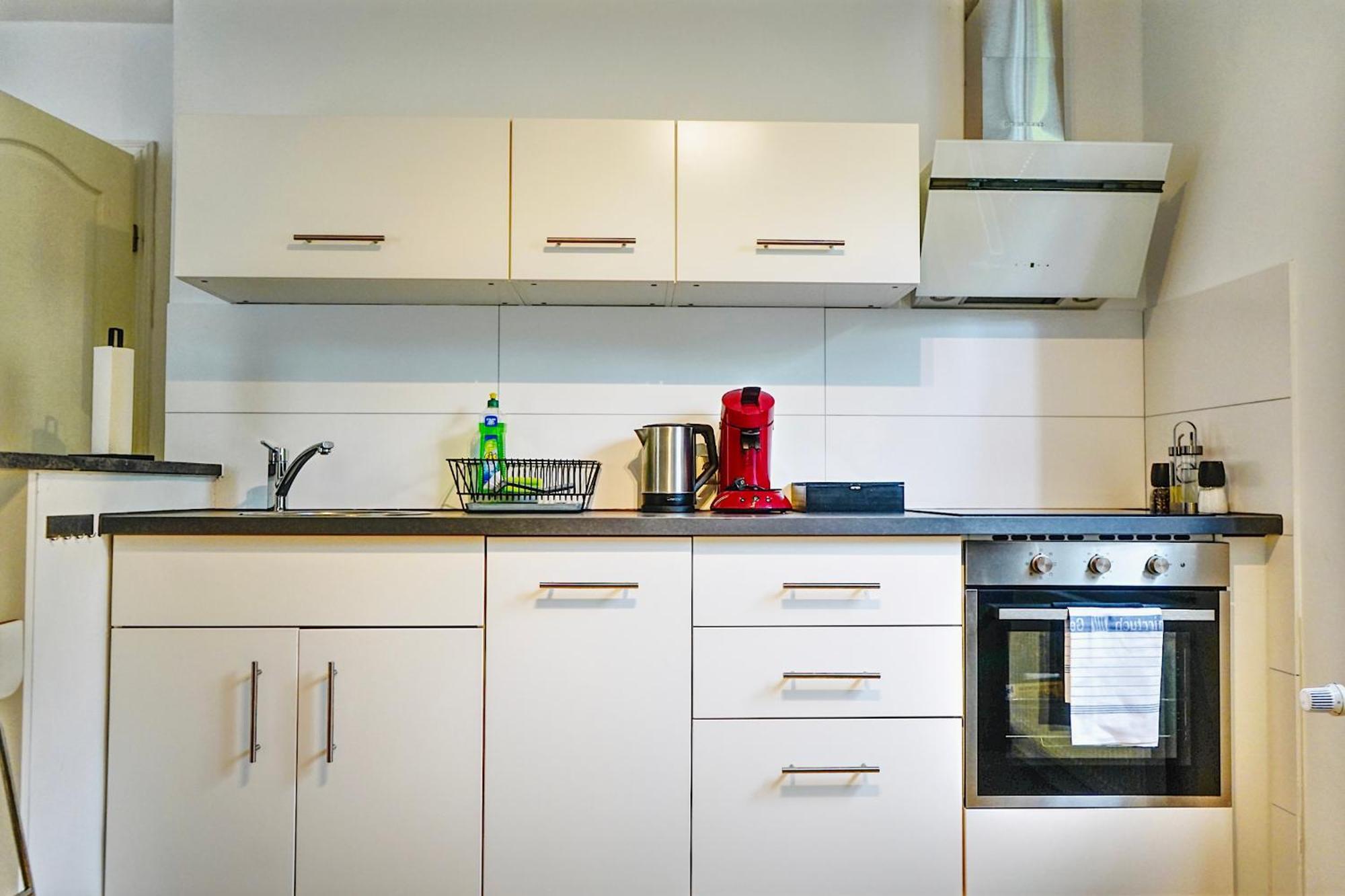 Stilvolles Apartment In Stadtnaehe-Parkplatz- 4 Personen- Balkon วอล์ฟสบวร์ก ภายนอก รูปภาพ