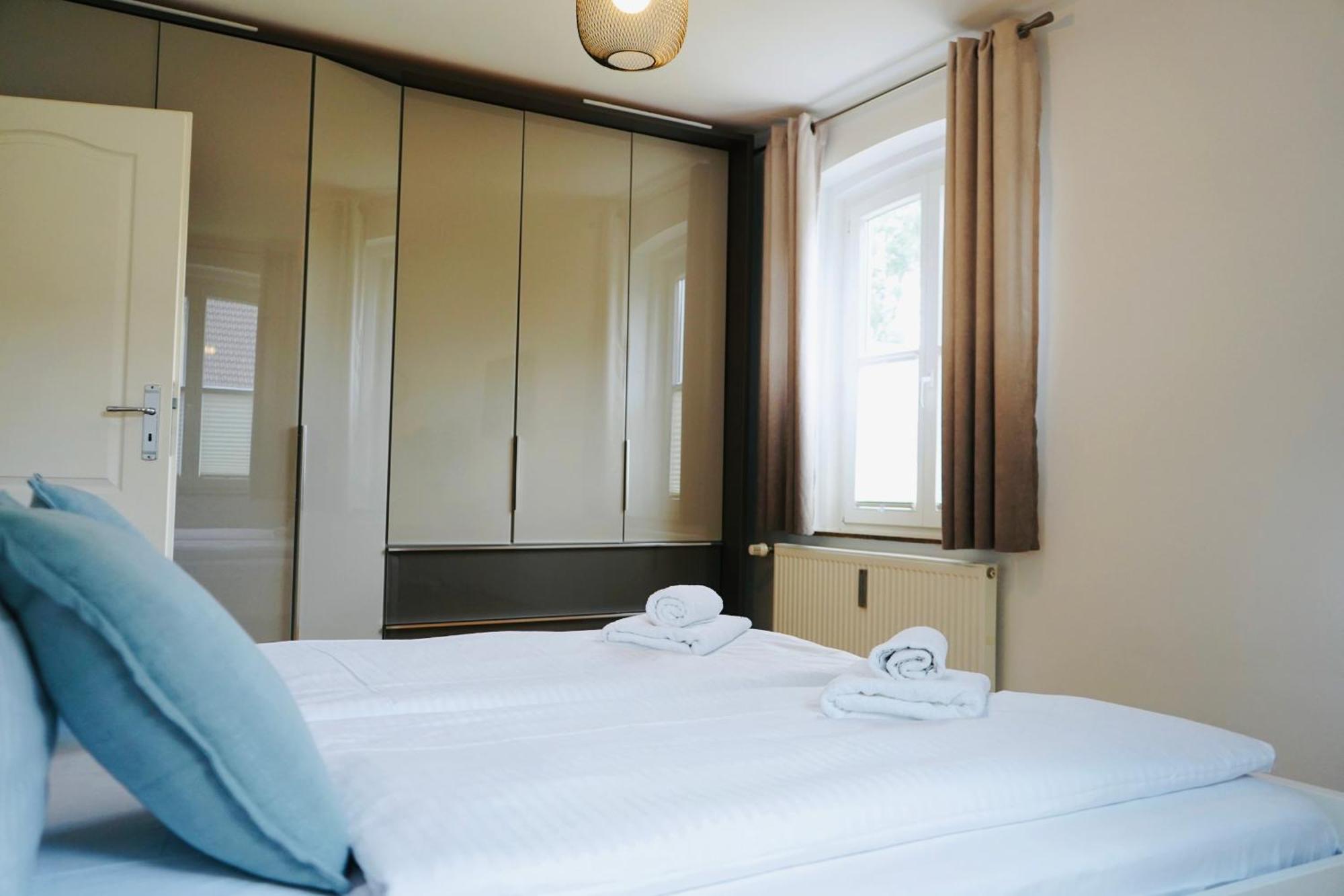 Stilvolles Apartment In Stadtnaehe-Parkplatz- 4 Personen- Balkon วอล์ฟสบวร์ก ภายนอก รูปภาพ