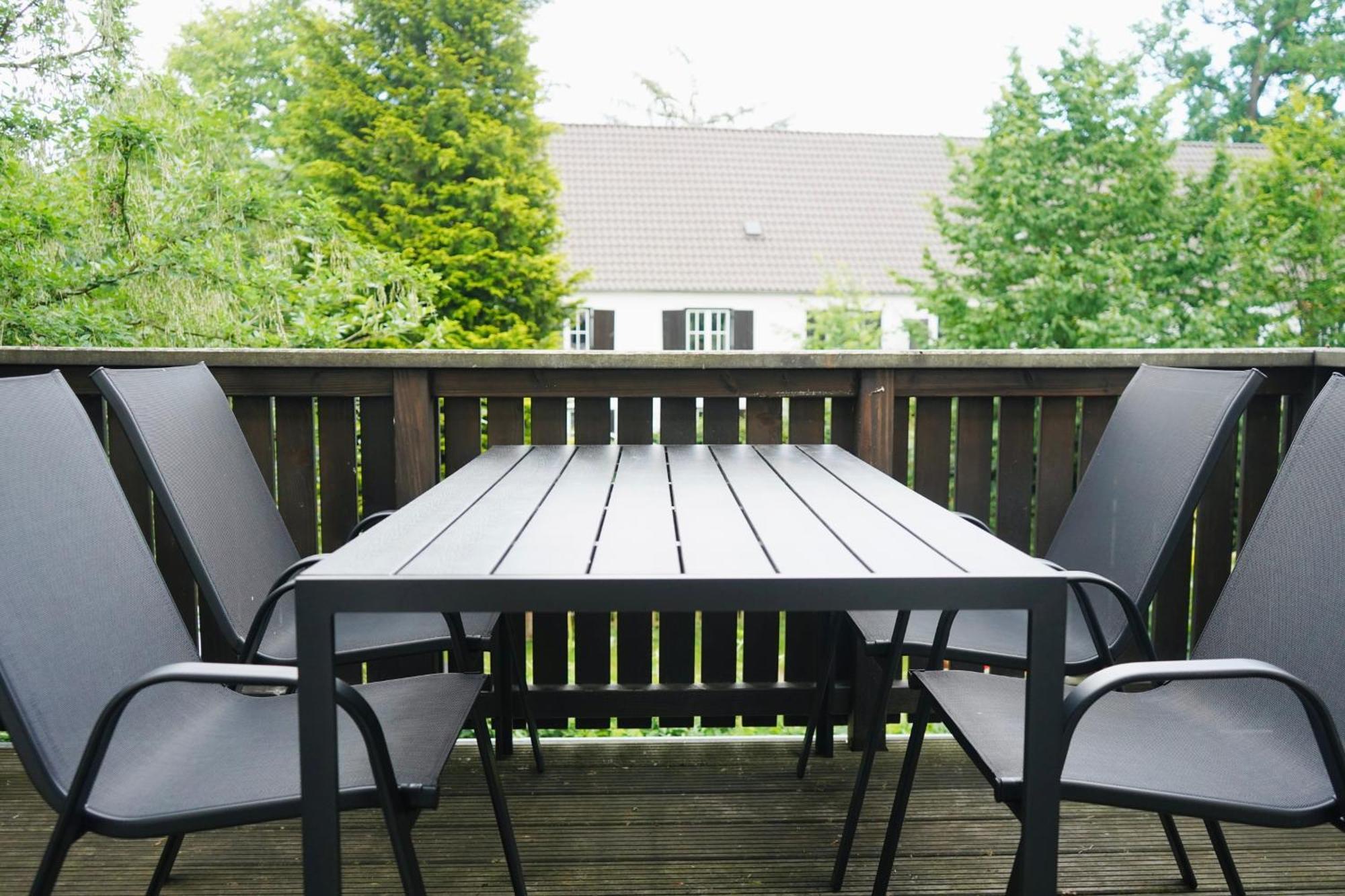 Stilvolles Apartment In Stadtnaehe-Parkplatz- 4 Personen- Balkon วอล์ฟสบวร์ก ภายนอก รูปภาพ